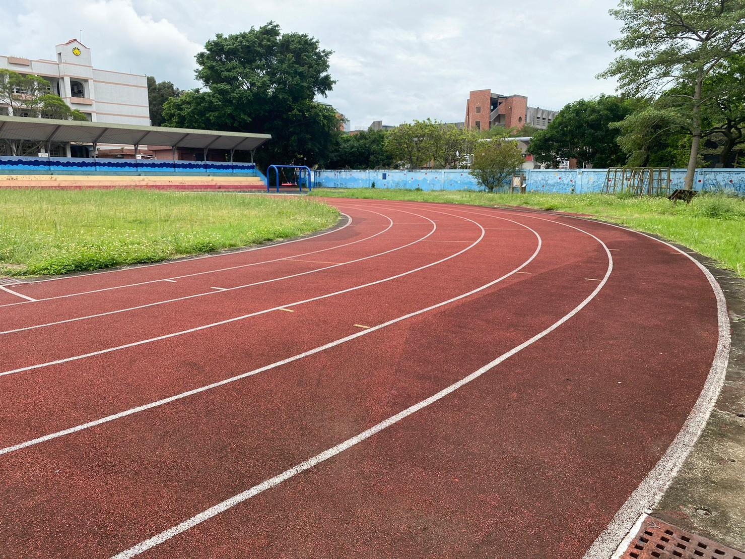 LINE_ALBUM_跑道清洗前_240229_4